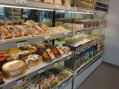 -绿姿鲜奶烘焙(新城花园店)