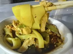 -烤肉小伙烤肉店