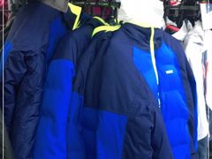-迪卡侬(袁家岗店)