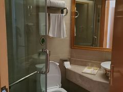 -维也纳酒店(成都春熙路李家沱地铁站店)