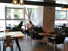 大堂-瑞幸咖啡(宝华国际广场店)