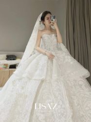 -Renee芮亦婚纱(原丽莎)