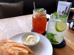 -ROAST coffee & eatery