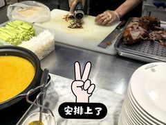 -川骄海鲜自助(王府井奥莱UP TOWN店原世界之花店)