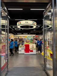 -乐高品牌旗舰店(人民广场店)