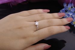 成品3-威德钻石-克拉钻大本营(南京东路店)