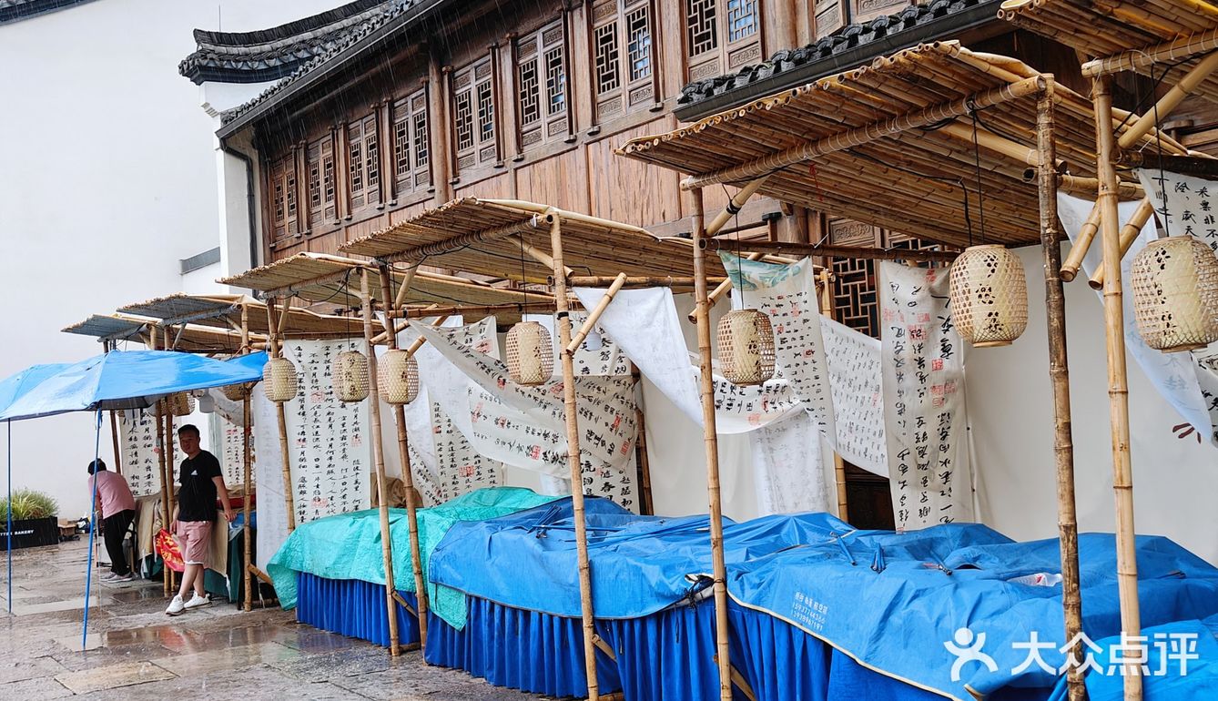 杭州大暴雨！！！连河道都要满出来了！