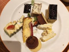 -松咖啡自助餐厅·松北香格里拉