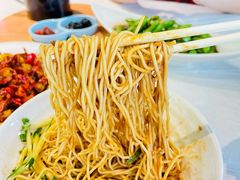 -肥肥虾庄·金牌油焖大虾(沙湖店)