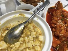 蟹粉豆腐-新吉士·上海菜(浦东LCM置汇旭辉店)