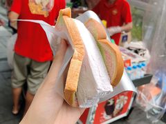 -詹爷爷乌节路街头冰淇淋