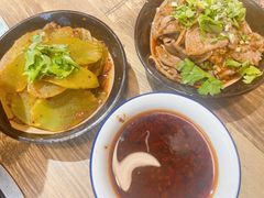 -冯烫烫跷脚牛肉·川菜小馆(武胜西街店)