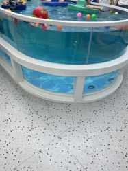 -熊小米专业儿童游泳馆