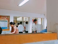 -张阿三馄饨店