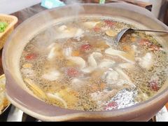 连州果园鸡-威邵鸡煲(西华路总店)