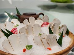 -彩云天云南餐厅