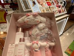 -百盛(万象城店)