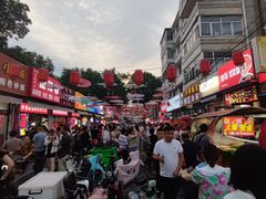 -淮海小吃街