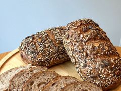 -巴黎贝甜(大宁国际商业广场店)