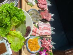 -明洞阿姨·韩式酱蟹烤肉·创意料理(三元桥店)