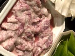 滑肉-化龙桥九宫格火锅(清水河店)