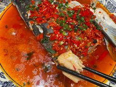 剁椒蒸大鱼头-八碗湘长沙市井菜(坡子街店)