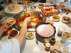 -老房老舍重庆火锅(假日城市店)