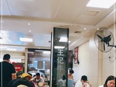 大堂-江三王记牛杂馆(总店)