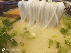 -新世界·过桥米线宴