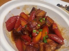 胡萝卜红烧肉-永乐饭店