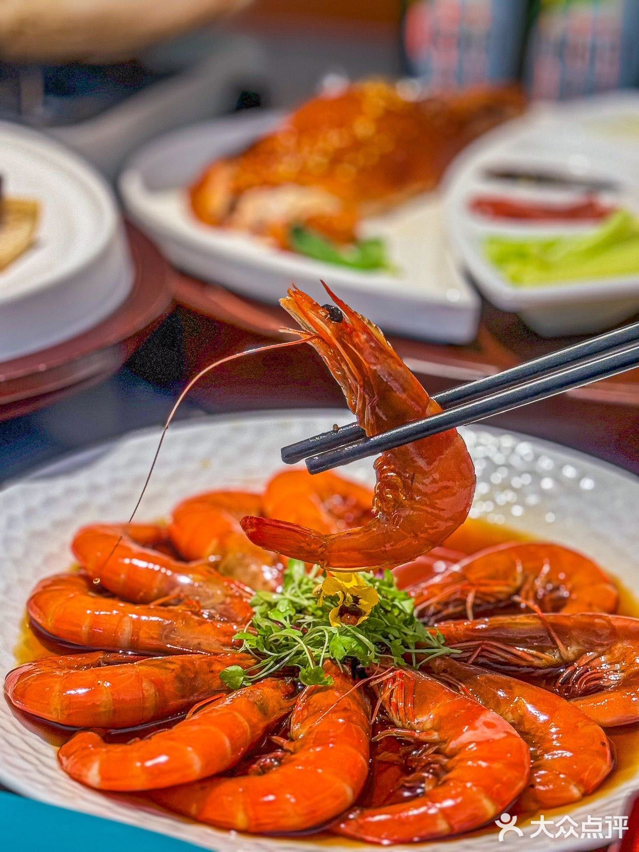 妈呀！这家的家烧乾坤隆鱼头真是香迷糊了！