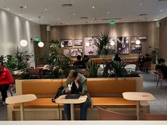 大堂-奈雪的茶(市百一店)