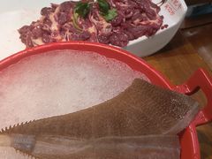 -乡土黄·鲜牛肉火锅·小龙虾(兴业街店)