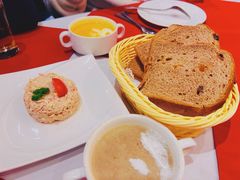 -金色时光俄式西餐厅(中央大街店)