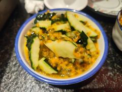 -何妹湿辣牛肉·粤式烧烤砂煲(桂雅路店)