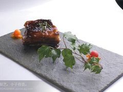 火山石牛小排-怡情荟•海鲜青岛菜(五四广场旗舰店)