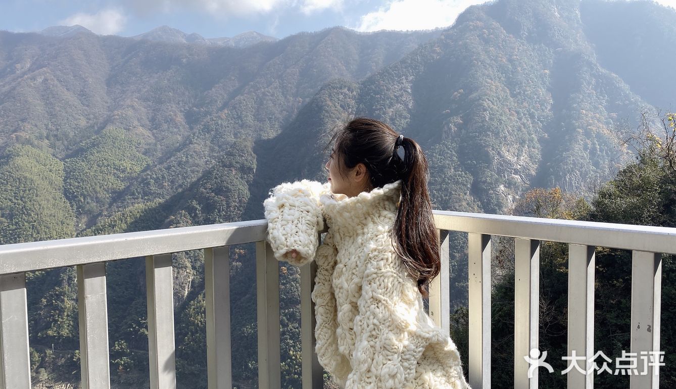 来山里呼吸一下新鲜空气