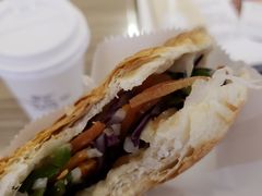 -荀记肉夹馍(三八家乐福店)