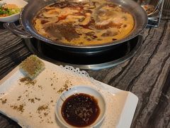 -老船舫·现做活鲜鱼馆(东郊记忆店)