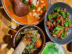 -老滇山寨•云南特色菜•地方菜•民族风情歌舞表演(金碧店)