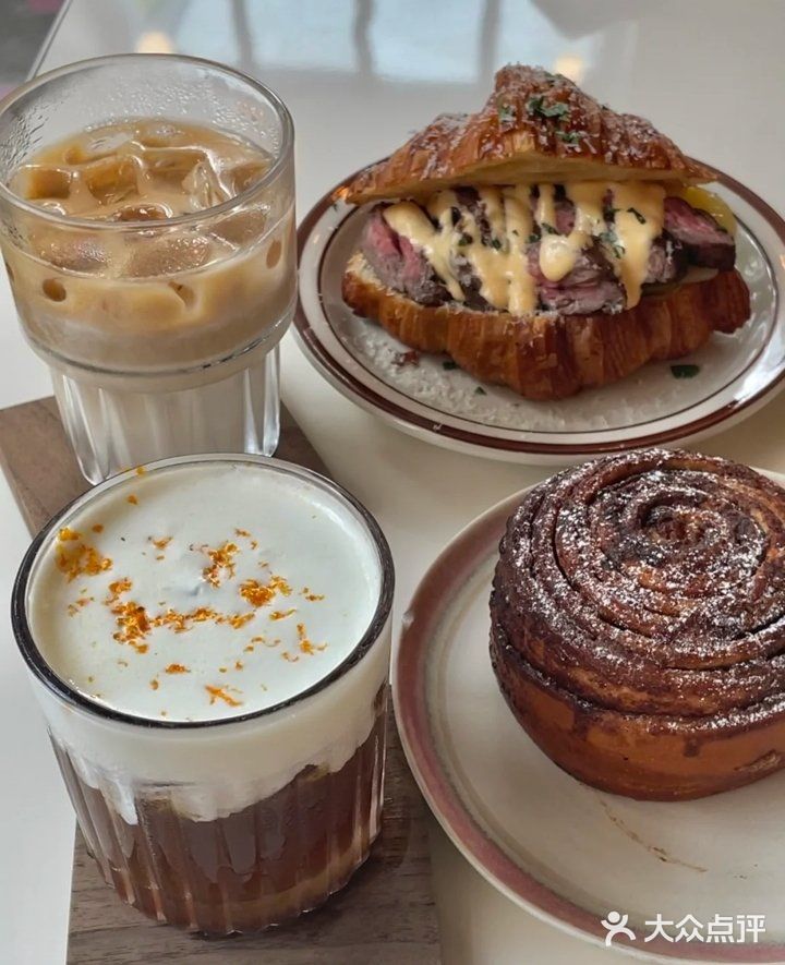 有一个北欧风的brunch店
