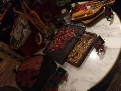-恰餐厅及酒吧 CHAR Bar & Grill (北京丽都皇冠假日店)