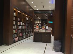 -诚品(信义店)