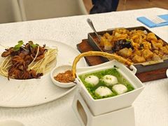 -品海楼·大连海胆锅贴馆(东港店)