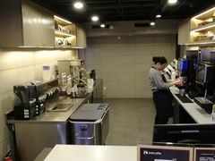-瑞幸咖啡(鹏基商务时空大厦店)