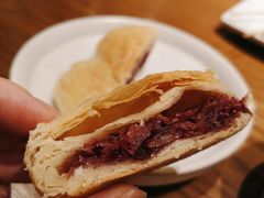 玫瑰鲜花饼-云海肴·汽锅鸡·云南菜(天山百盛优客店)