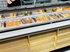 面包甜点陈列柜-廖记棒棒鸡(青岛万象城店)