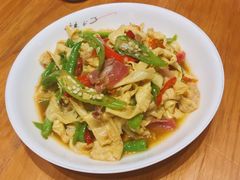 火腿炒农家豆腐皮-辣公子·千岛湖私房菜(滨江店)