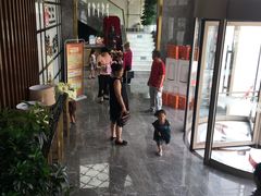 -鸿星花园酒家(银亿家园店)