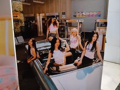 -Love Star追星馆(上海大悦城店)